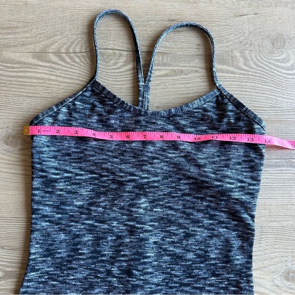 Lululemon Women’s Power Y Tank Top *Luon Dramatic Static White Black size 4 - Picture 11 of 12
